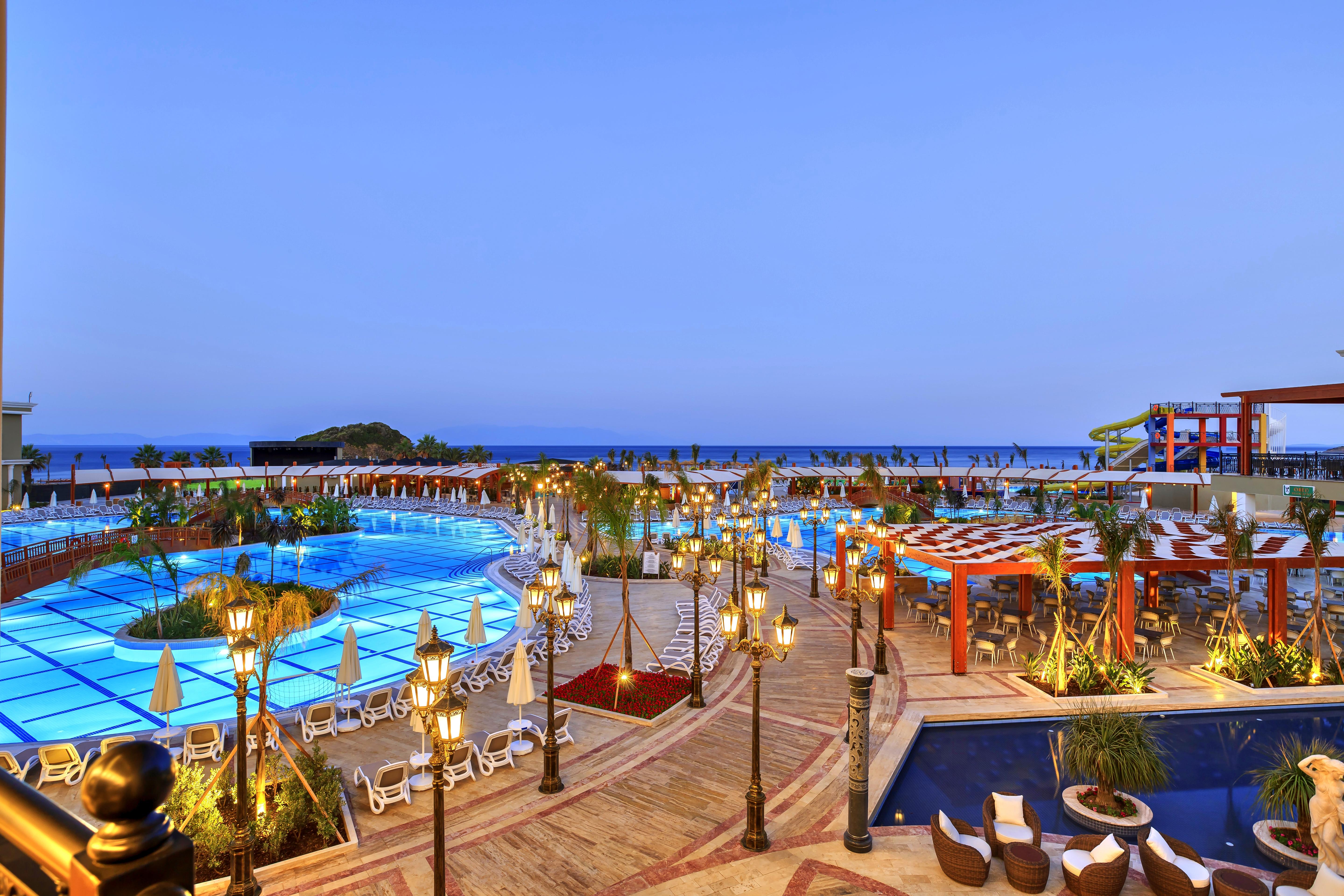 Sunis Efes Royal Palace Resort & Spa Özdere Eksteriør billede