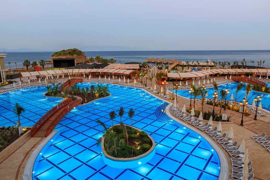 Sunis Efes Royal Palace Resort & Spa Özdere Eksteriør billede